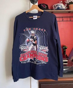Vintage Style 2002 Tom Brady Tshirt Pullover Hoodie Crewneck Sweatshirt Reprinted Full Color Full Size Gifts For NFL Fans