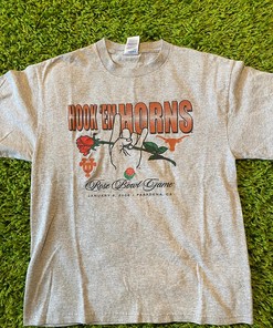 Vintage Style 2006 Texas Vs. Usc Rose Bowl T-Shirt Sweatshirt Pullover Hoodie Reprinted Full Color Full Size Gift For NCAA Fans