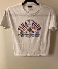 Vintage Style 2009 Final Four March Madness Road To Detroit T-Shirt Sweatshirt Hoodie Full Size Gifts For Fans