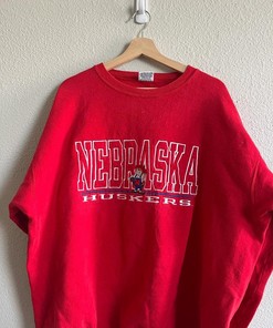 Vintage Style 90’s University Of Nebraska Tshirt Pullover Hoodie Crewneck Sweatshirt Reprinted Full Color Full Size Gifts For NFL Fans
