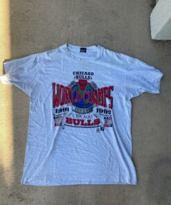 Vintage Style Chicago Bulls 1991-1992 Champs Tshirt Hoodie Crewneck Sweatshirt Reprinted Full Color Full Size Gifts for NBA Fans