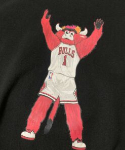Vintage Style NBA Bulls Tshirt Sweatshirt Hoodie Crewneck Sweatshirt Pullover Reprinted Full Color Full Size Gifts for NBA Fans