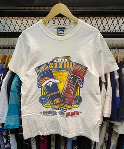 Vintage Style NFL Denver Vs Atlanta 1999 Pro Player Tshirt Pullover Hoodie Crewneck Sweatshirt Reprinted Full Color Full Size Gifts For NFL Fans