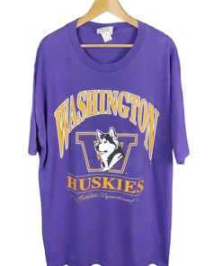 Vintage Style Washington Huskies Athletic Usa Football Team T-Shirt Sweatshirt Pullover Hoodie Reprinted Full Color Full Size Gift For NCAA Fans
