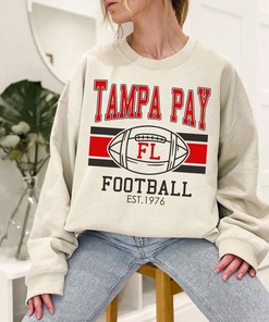 Vintage Tampa Bay Football Sweatshirt, Retro Tampa Bay Football Crewneck Sweatshirt, American Football Fan, NFL Shirt