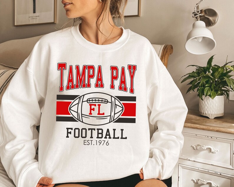 Vintage Tampa Bay Football Sweatshirt, Retro Tampa Bay Football Crewneck Sweatshirt, American Football Fan, NFL Shirt - Image 3