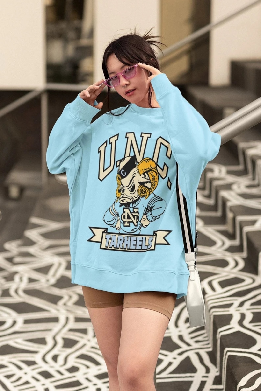 Vintage UNC Tar Heels Mascot Shirt Hoodie Shirt Gifts for NCAA Fans