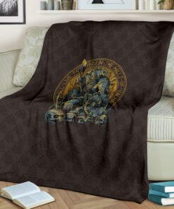 Warrior Viking Shield Skull Sherpa Fleece Blanket Gifts for Viking Lovers