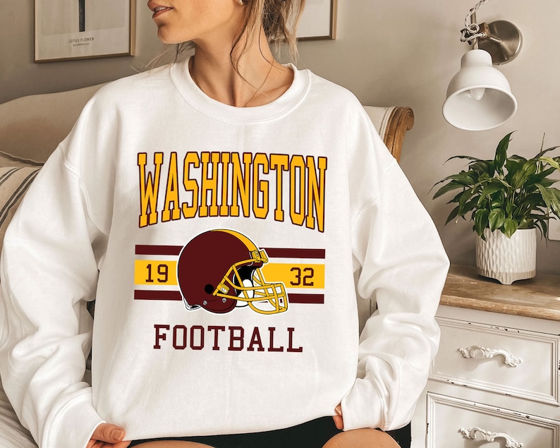 Washington Football Sweatshirt, Vintage Retro Washington Football Crewneck Sweatshirt, American Football Fan, NFL Shirt - Image 3