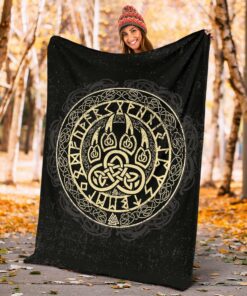 Wolf Viking Sherpa Fleece Blanket Gifts for Viking Lovers