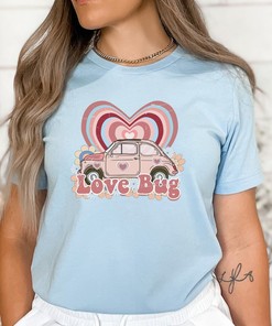 Womens Valentines Day shirt, Retro Valentine shirt, Womens Valentines Day Sweater, Valentines Day Shirt, Valentines Sweater, Love bug shirt