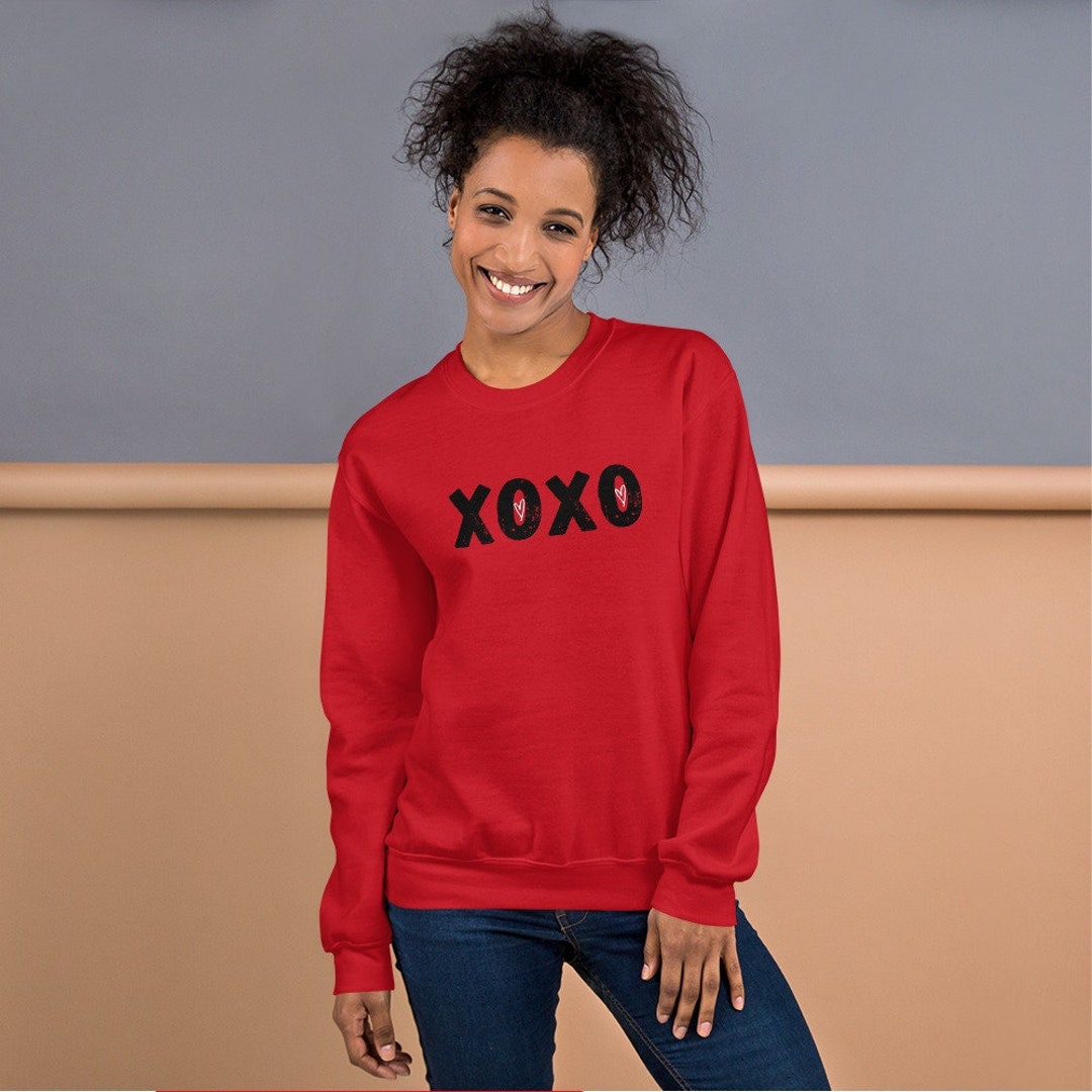 Xoxo Valentine's Day Sweatshirt, Love Shirt, Women's Sweatshirt, Fun Valentine Sweatshirt, Unisex Sweatshirt