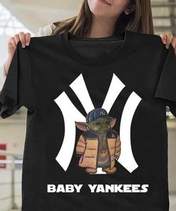 Baby Yoda Yankees Fan Lovers T-Shirt
