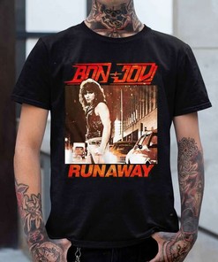 Bon Jovi Return To The Road With 2022 Spring Tour T-Shirt