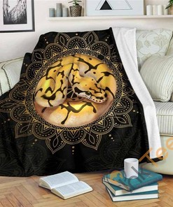 Bumble Bee Ball Python Sherpa Fleece Blanket Gifts for Family, for Couple