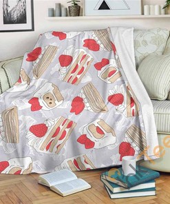Cake Sherpa Fleece Blanket Gifts for Family, for Couple