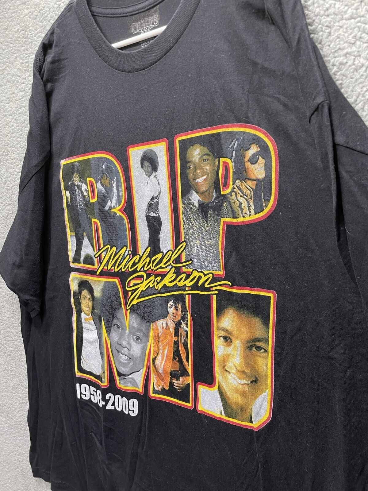 Champs Rip Michael Jackson Shirt 2009 Rare King Of Pop Black Collector Item - Image 4