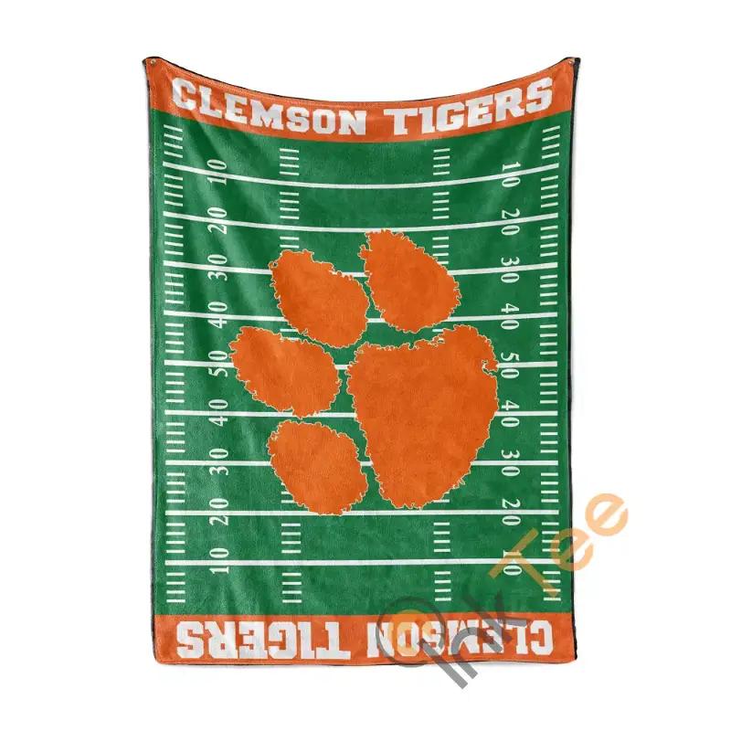 Clemson Tigers Home Field Sherpa Fleece Blanket Gifts for Family, for Couple
