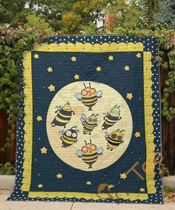 Cute Fluffy Bee Quilt Blanket Bedding Set