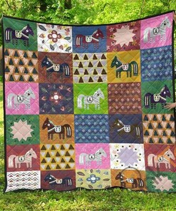 Dala Horse Premium Quilt Blanket Bedding Set