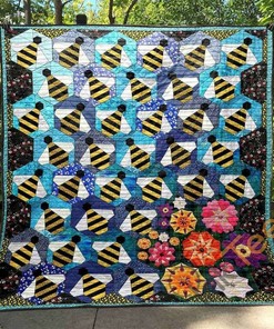 Dancing Bee Quilt Blanket Bedding Set