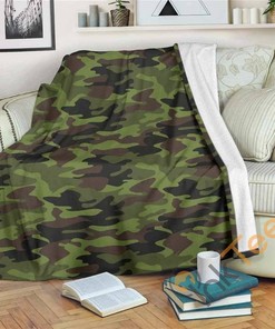 Dark Green And Black Camouflage Sherpa Fleece Blanket Gifts for Family, for Couple
