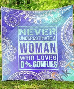 Never Underestimate A Woman Who Loves Dragonflies Quilt Blanket Bedding Set For Dragonfly Lovers