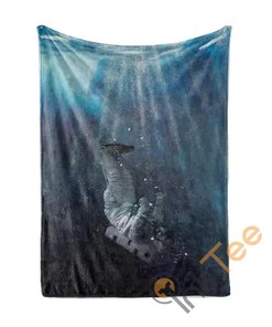 Drowning Astronaut Sherpa Fleece Blanket Gifts for Family, for Couple