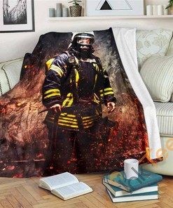 Fireman Axe Sherpa Fleece Blanket Gifts for Family, for Couple