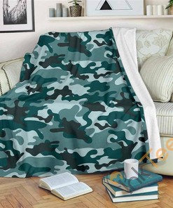 Forest Green Camouflage Sherpa Fleece Blanket Gifts for Family, for Couple