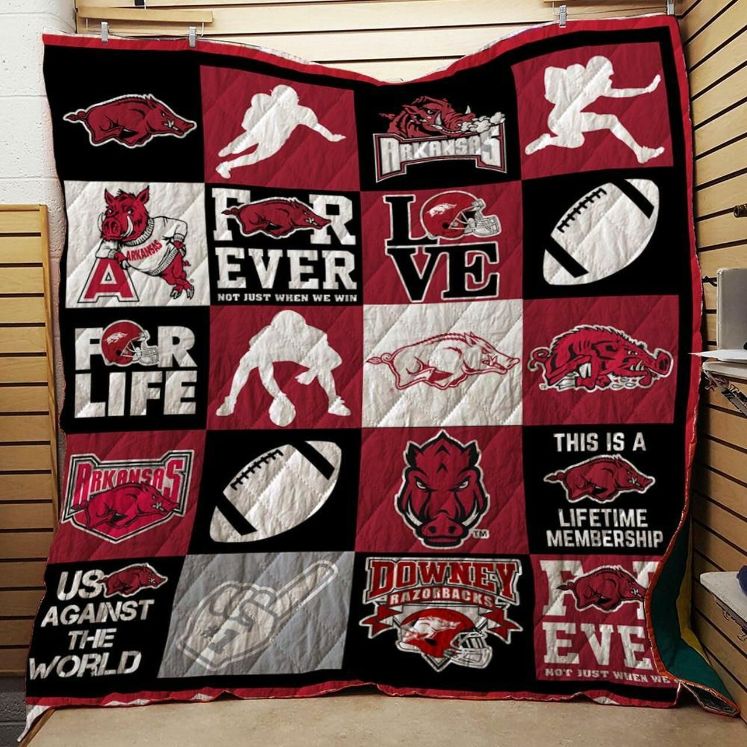 Forever Ncaa Arkansas Razorbacks Quilt Blanket Bedding Set