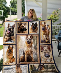 German Shepherd Natural Quilt Blanket