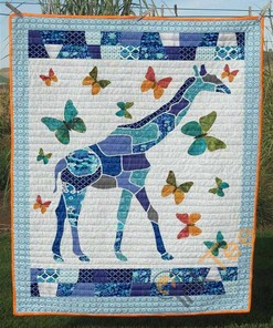 Giraffe Blue Long Neck Quilt Blanket Bedding Set
