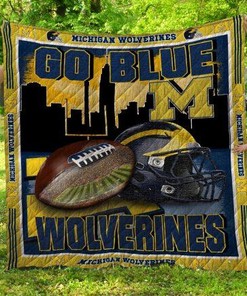 Go Blue Michigan Wolverine Quilt Blanket Bedding Set