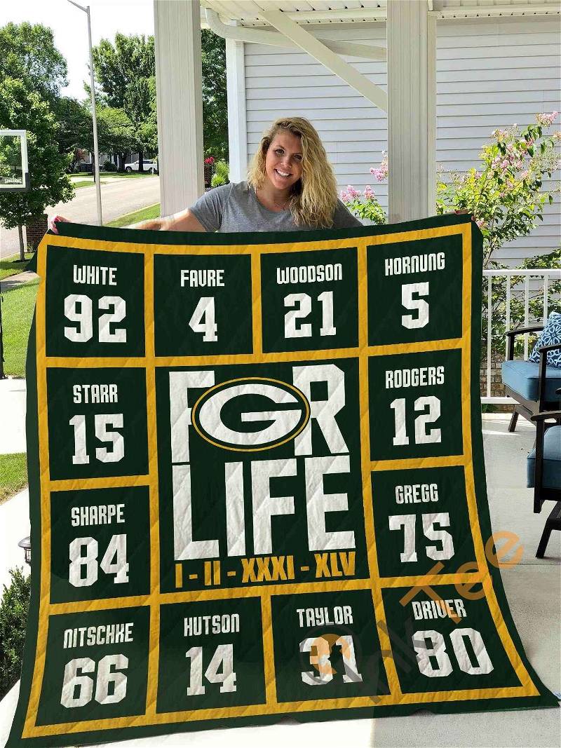 Green Bay Fans Unite with Quilt And Pillowcase Bedding Set