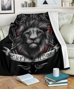 Gryffindor Bw Badge Harry Potter Sherpa Fleece Blanket Gifts for Family, for Couple