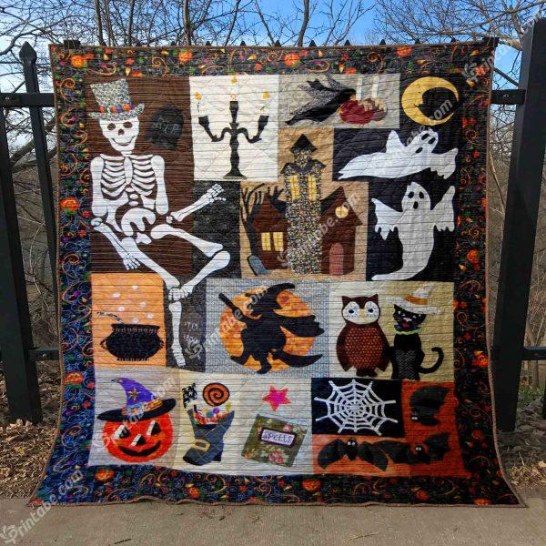 Happy Hauntings Halloween Blankets for Home Décor