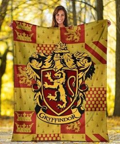 Harry Potter Gryffindor House Badge Sherpa Fleece Blanket Gifts for Family, for Couple