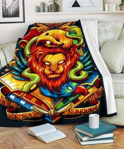 Hogwarts Badge Harry Potter Sherpa Fleece Blanket Gifts for Family, for Couple