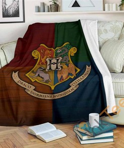 Hogwarts Harry Potter Sherpa Fleece Blanket Gift