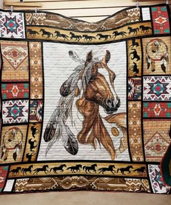 Horse Art With Geometric Dreamcatcher Pattern Quilt Blanket