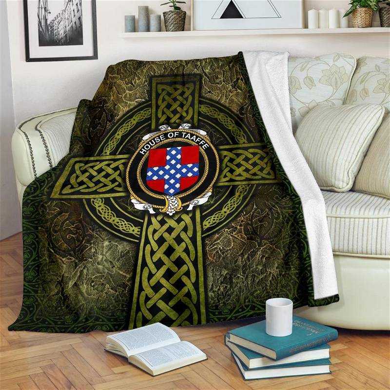 House Of Taaffe Celtic Knott Sherpa Fleece Blanket Gifts for Family, for Couple