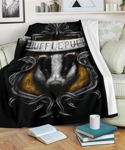 Hufflepuff Badge Harry Potter Sherpa Fleece Blanket Gifts for Family, for Couple