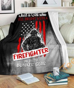 Just A Girl Who Fell In Love With A Firefighterfirefighter Bestseller Sherpa Fleece Blanket Gifts for Family, for Couple