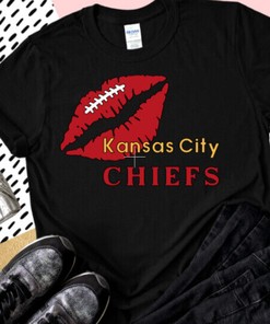 Kansas City Chiefs T-Shirt Women's Top Heart. White Black Handmade New