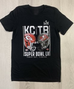 Kansas City Chiefs vs. Tampa Bay Buccaneers Super Bowl LV Matchup T Shirt HOT