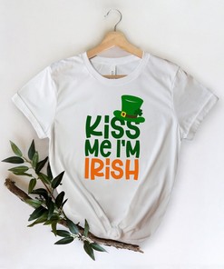 Kiss Me I'M Irish Shirt, St. Patricks Day Shirt, Shamrock Lucky, Four Leaf Clover, Shamrock, Irish Shirt