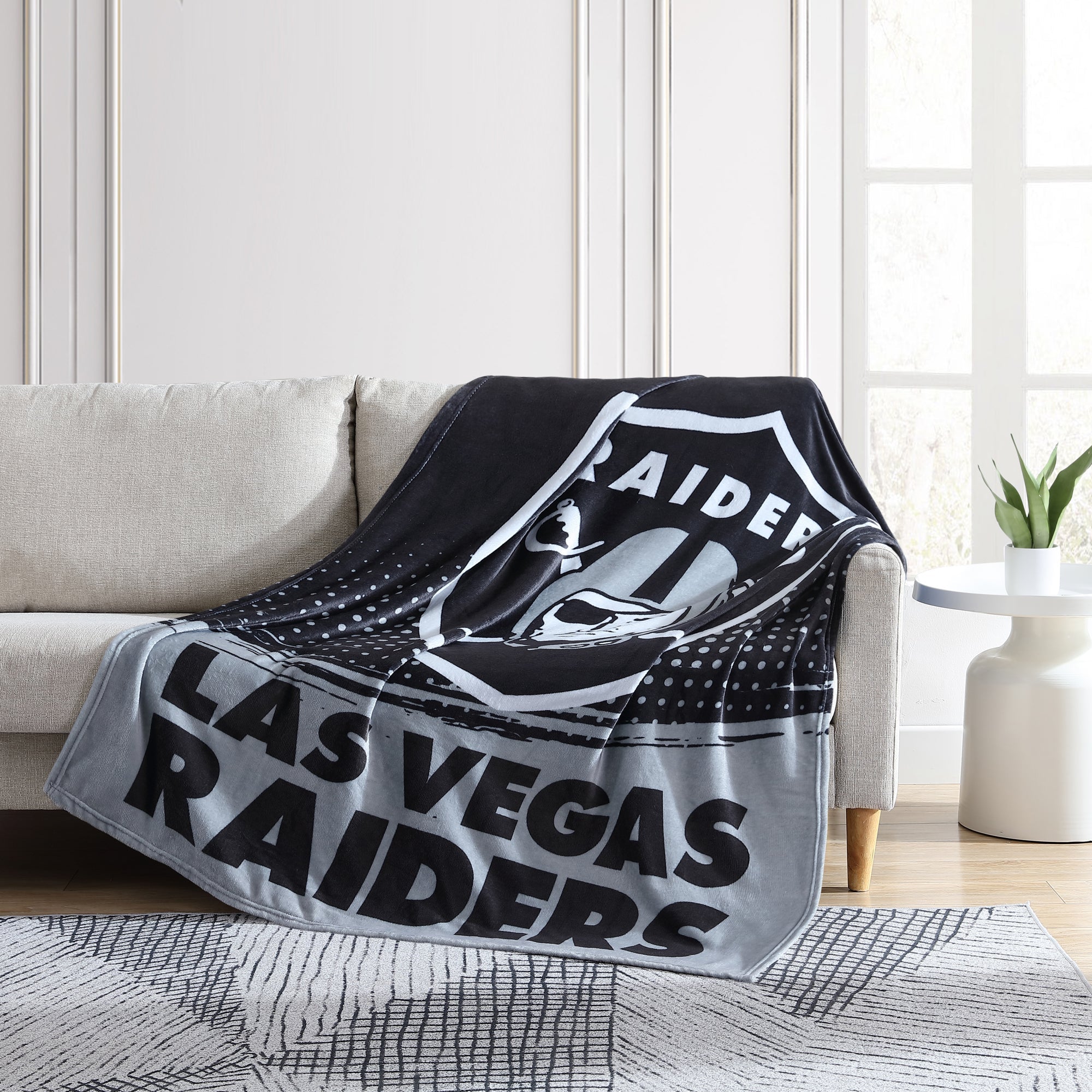 Las Vegas Raiders Fleece Blanket Sherpa Blanket Quilt Gifts for Fans - Image 2
