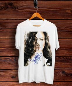 Lisa Lisa Velez Singned T-Shirt