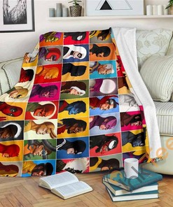 Marvel Comics Collage Head Sherpa Fleece Blanket Gifts for Family, for Couple
